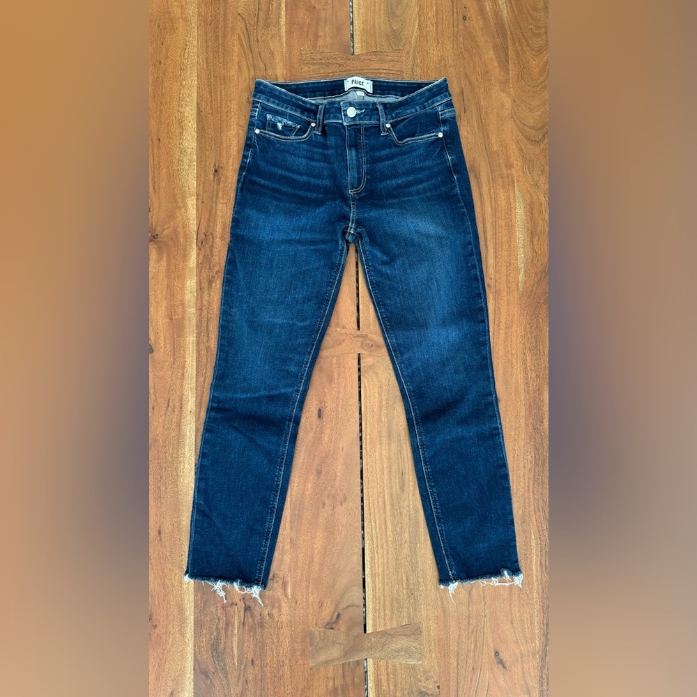 Paige Skyline Skinny Crop